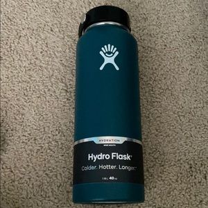 40 oz brand new hydro flask